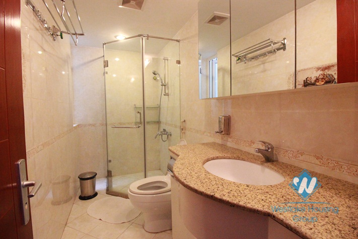 Two bedroom apartment for lease in Hoang Hoa Tham street, Ba Dinh, Hanoi